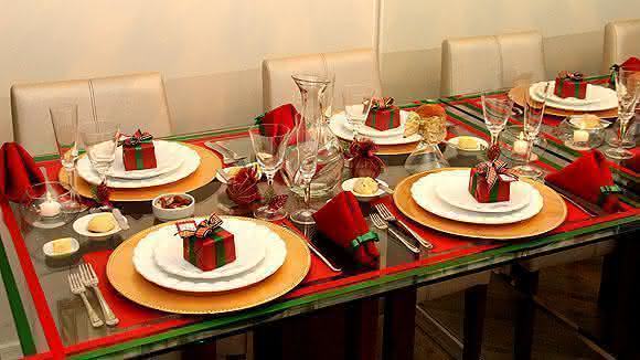 Resultado de imagem para decorações de natal mesa