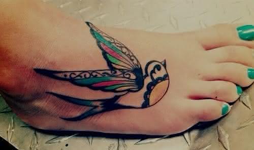 tatuagem-delicada-grande-no pé